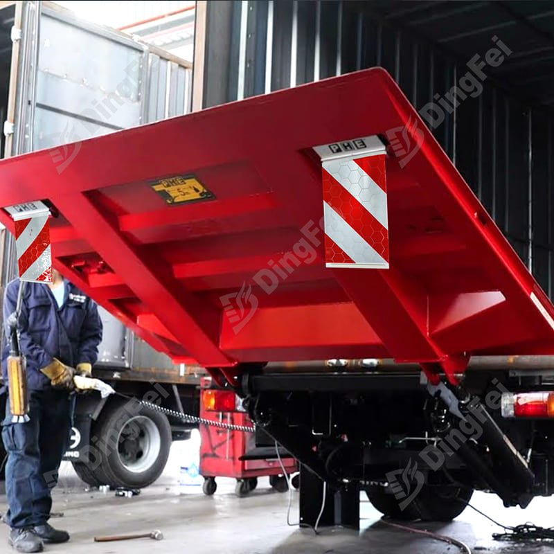 Tail Lift Warning Flags - 